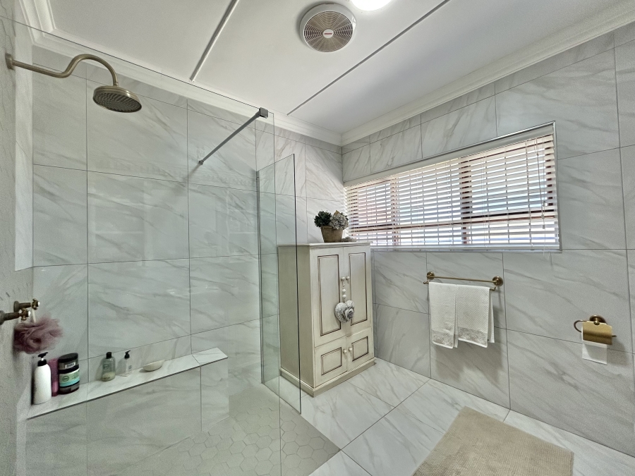 4 Bedroom Property for Sale in Boskloof Eastern Cape